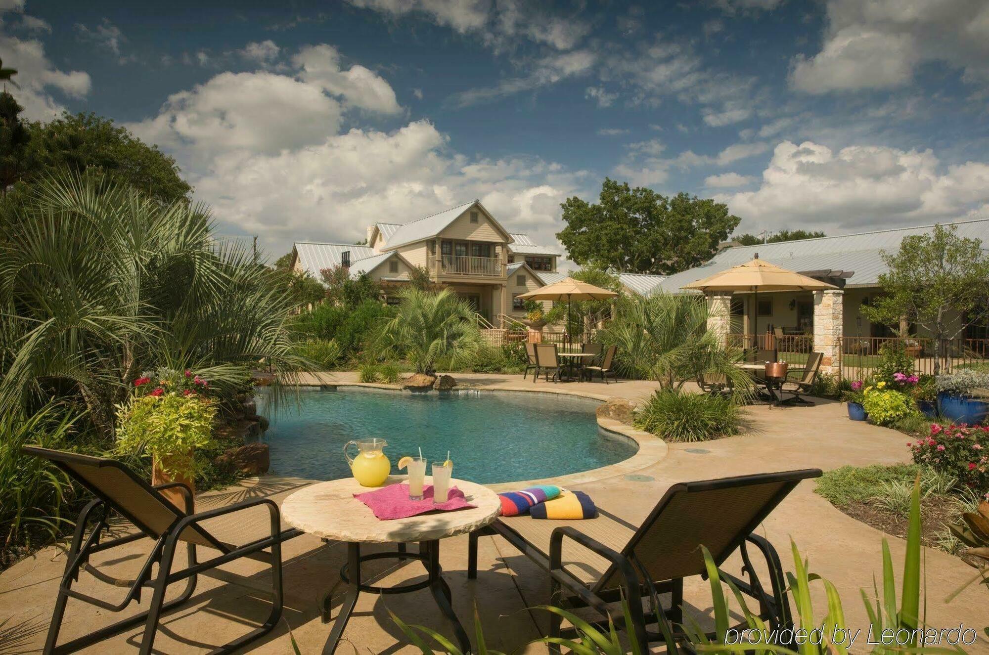 Inn On Lake Granbury Extérieur photo